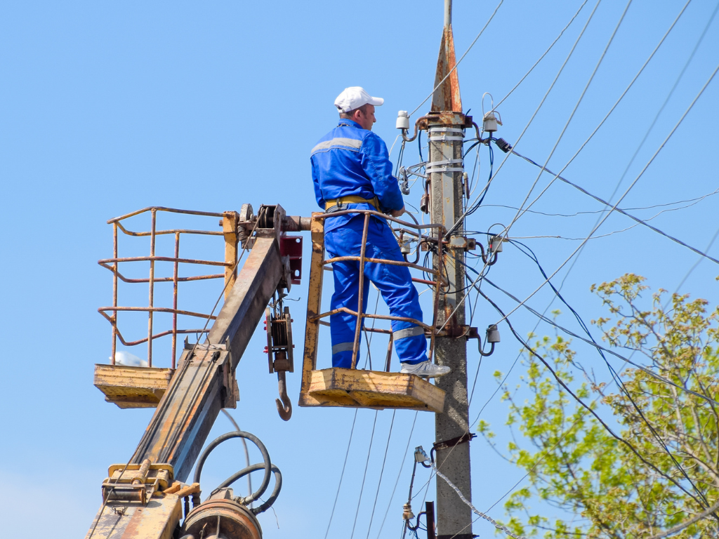 commercial electrician services