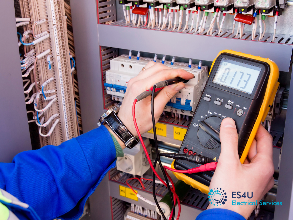 commercial service electrician